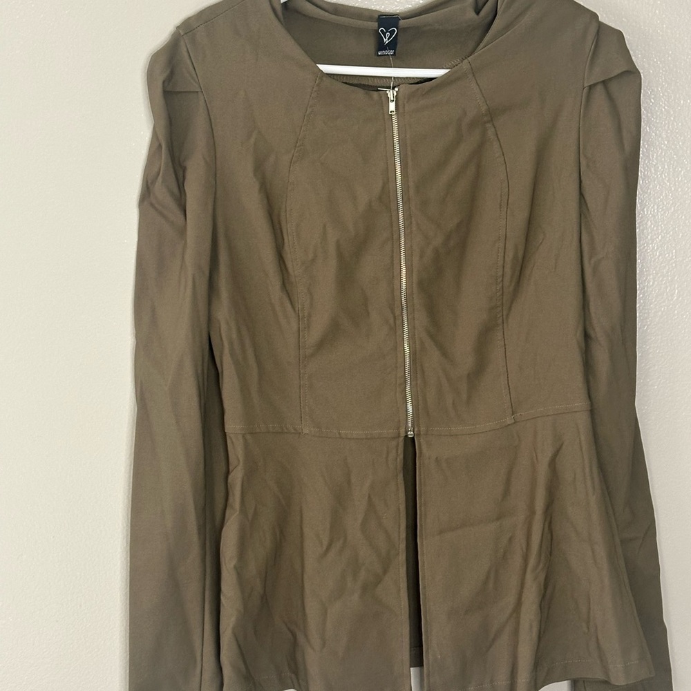 Windsor Green Utility Jacket with Tailored Silhouette
